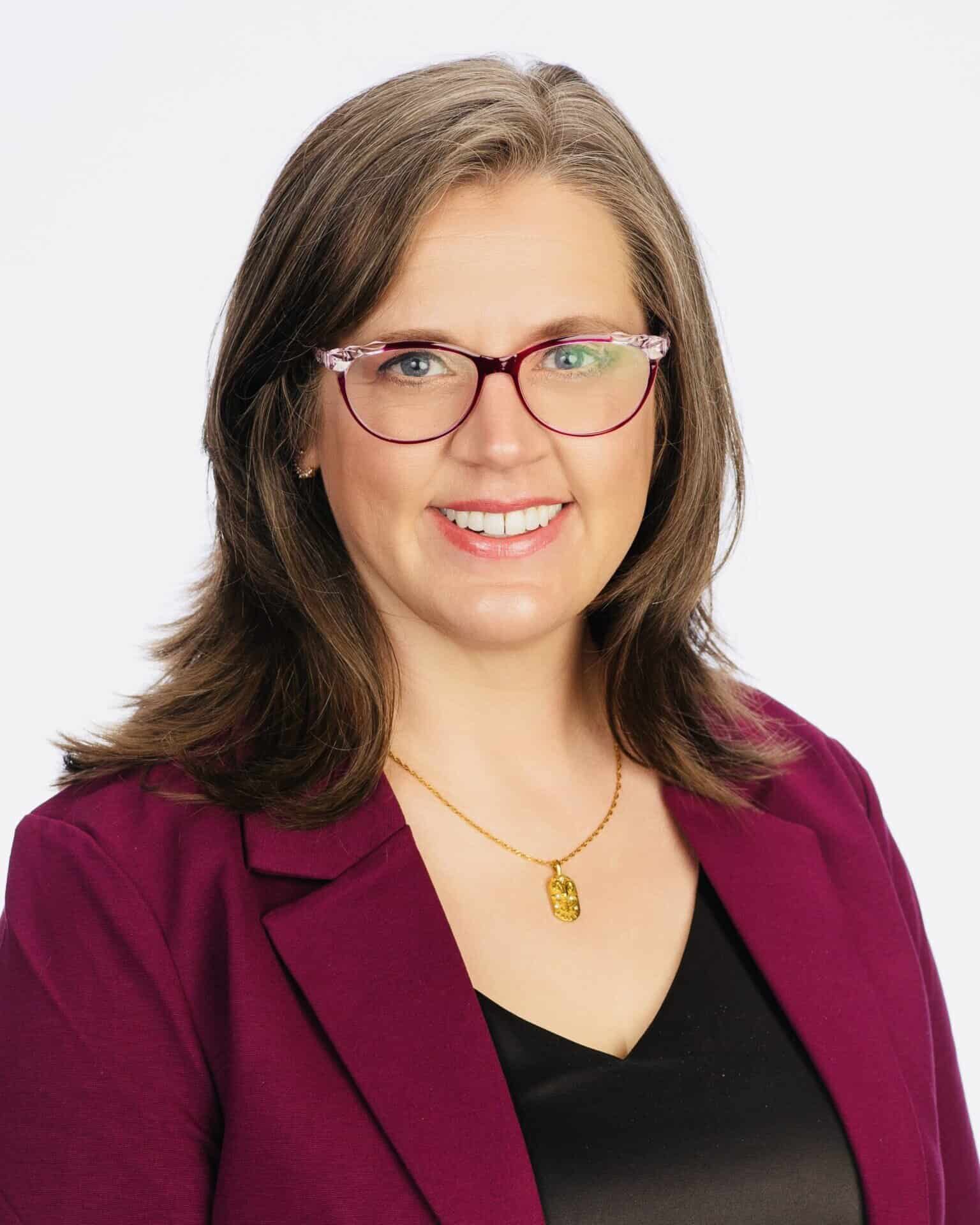 LISA KJELLSTROM HEADSHOT